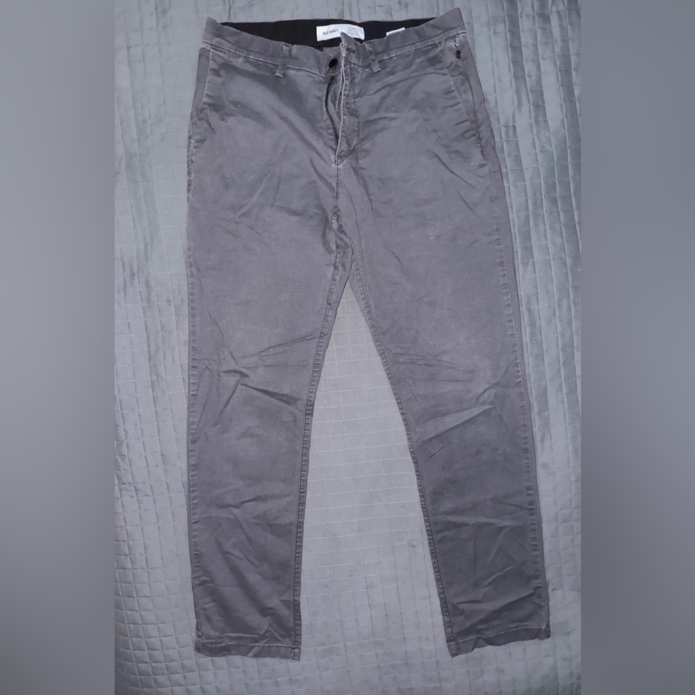 Old Navy Men's Charcoal Chinos